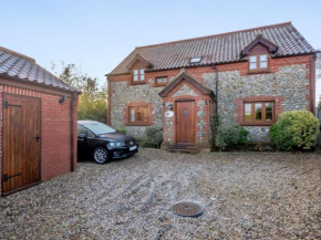 4 Bed in Briston 77924